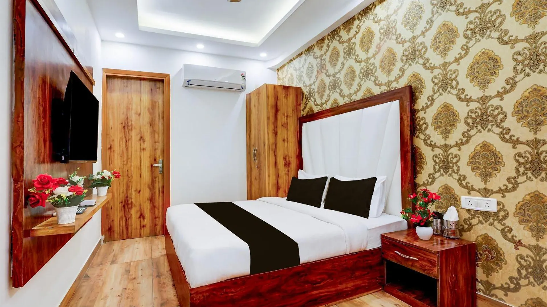 Shree Jii Luxury Hotel Delhi