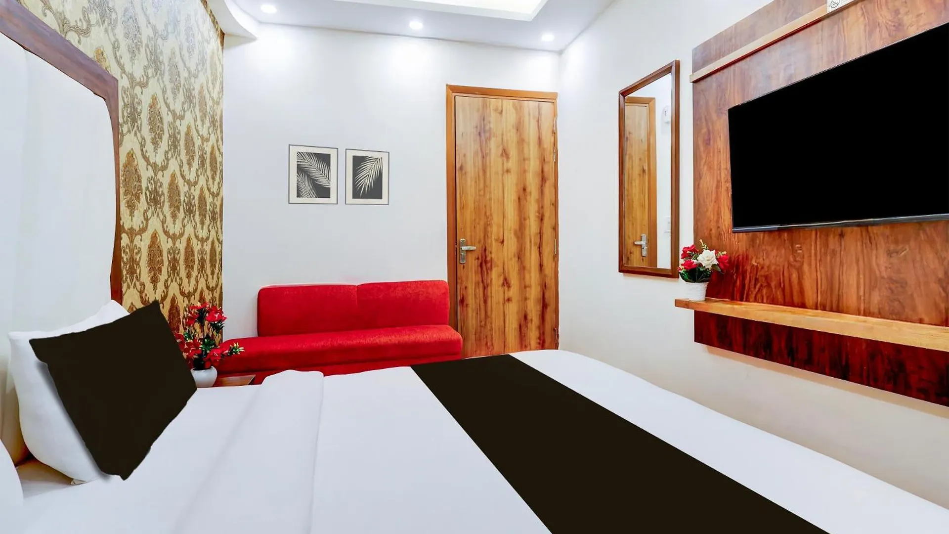 Shree Jii Luxury Hotel Delhi